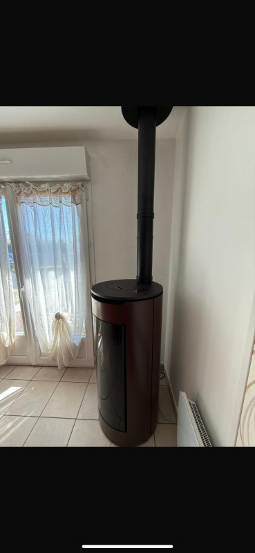 Devis et pose d'un poêle à granulés de marque Stove Italy à Macau dans le Médoc en Gironde