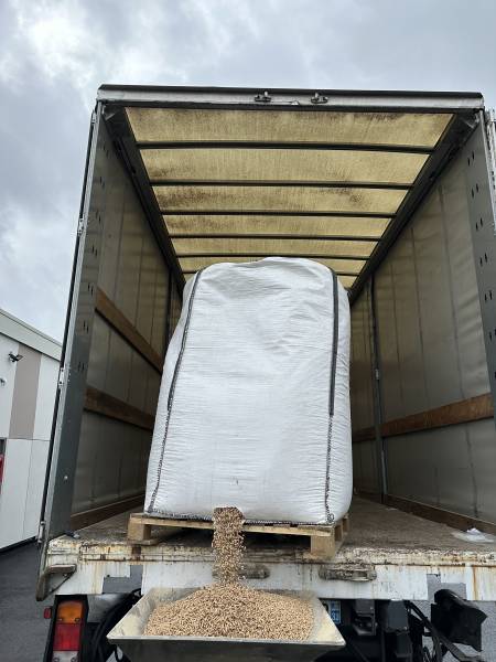 Nos bigbang restent à l'abris le temps de la livraison